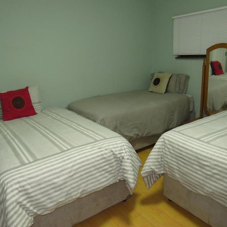 The Musafer Travel Lodge Питермарицбург Экстерьер фото