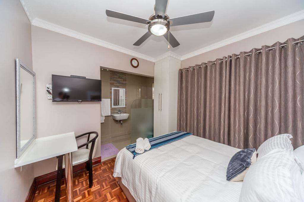 The Musafer Travel Lodge Питермарицбург Экстерьер фото