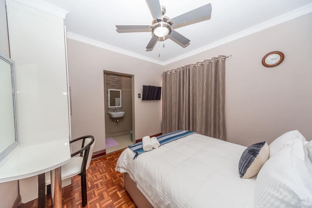 The Musafer Travel Lodge Питермарицбург Экстерьер фото